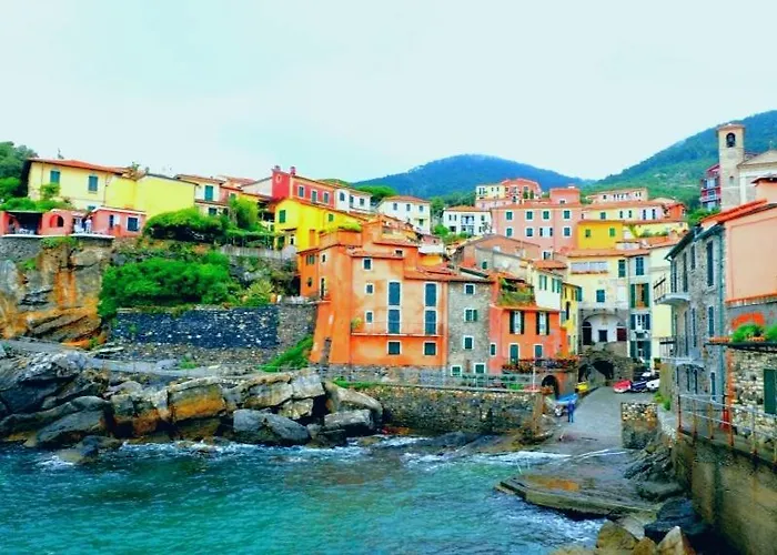 Apartments Tellaro